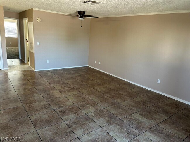 Building Photo - 6865 Tamarus St