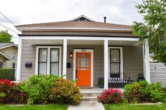 Building Photo - New in Old Towne Orange