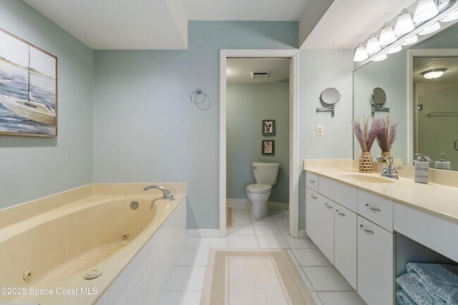 Building Photo - 215 Ballyshannon St