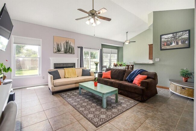 Building Photo - 709 Sapling Cove