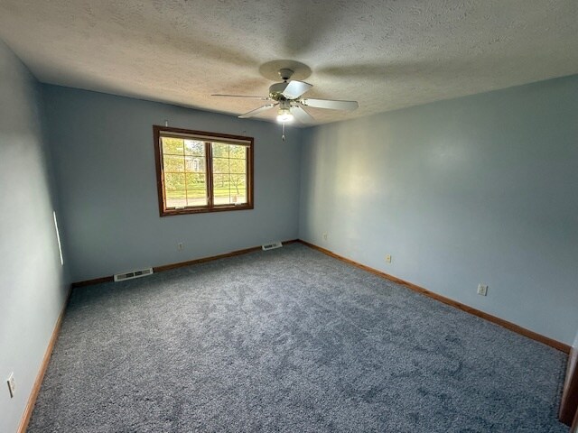 Building Photo - 228 Countryside Dr