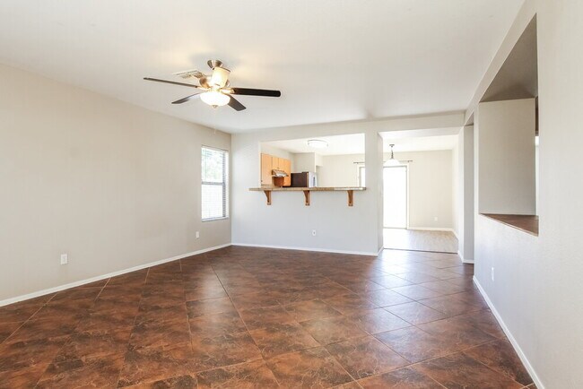 Building Photo - 11509 W Bloomfield Rd