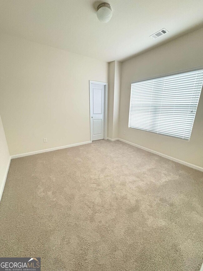 Building Photo - 364 Madison Grace Ave
