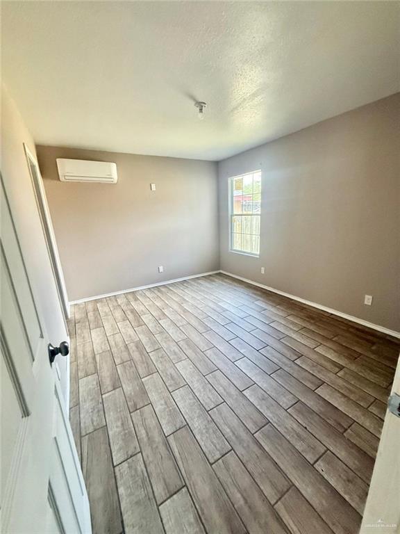 Building Photo - 9 El Campo Dr