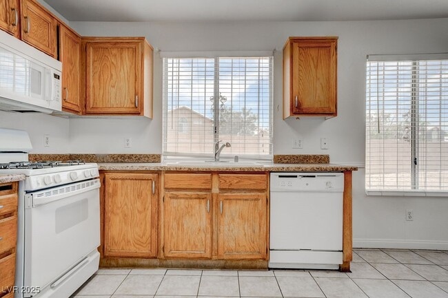 Building Photo - 2187 Eclair Cir