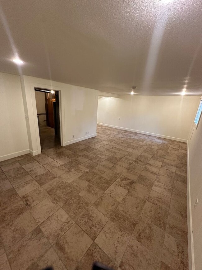 Building Photo - Pre Lease!! Great House