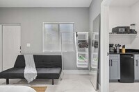 Building Photo - 1350 NW 28th St