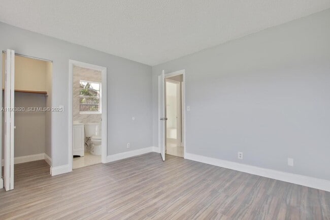 Building Photo - 7603 Kimberly Blvd