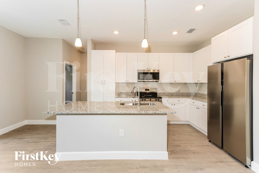 Building Photo - 135 Ferguson St