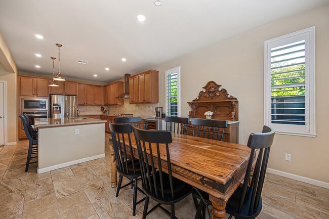 Building Photo - 4097 Southampton St