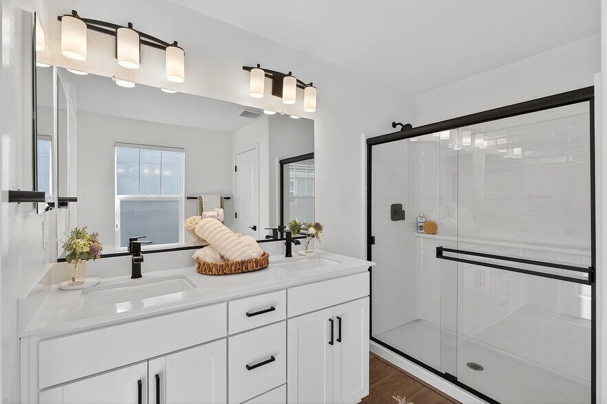 Building Photo - 10156 Zane Way