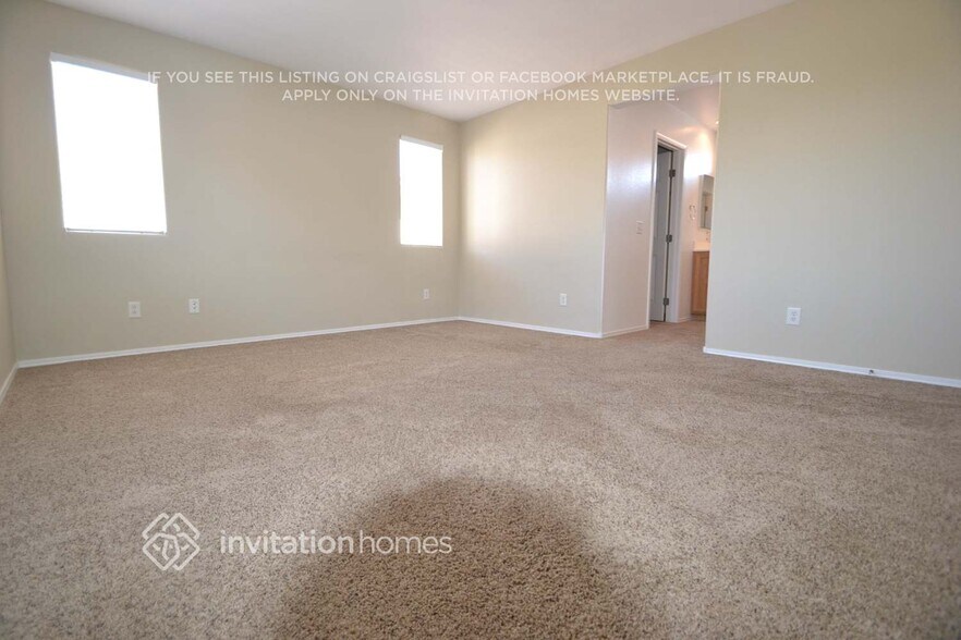 Building Photo - 942 Cantabria Heights Ave
