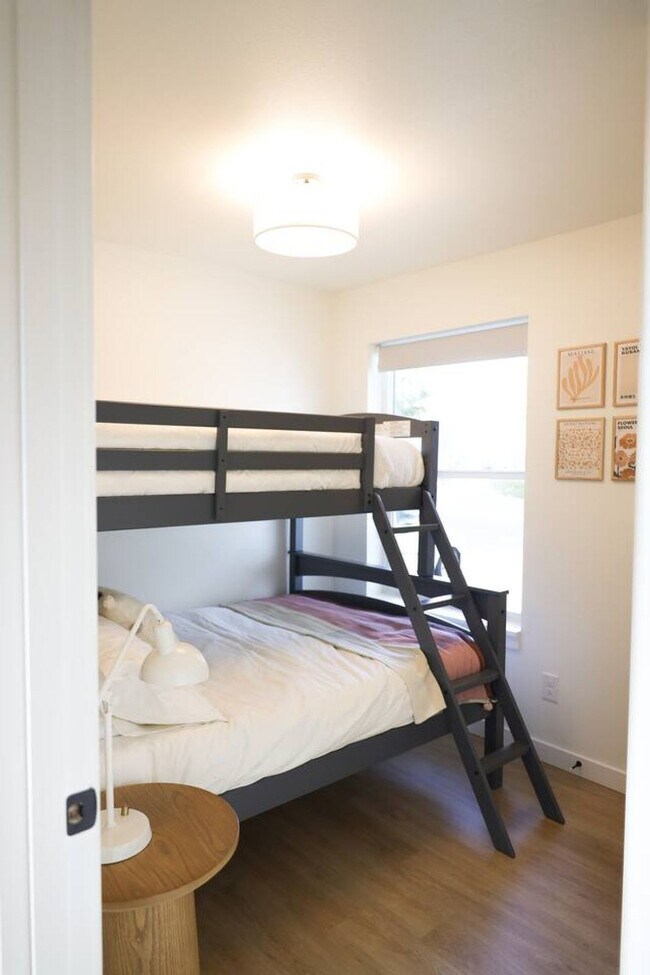 Building Photo - 3922 I St