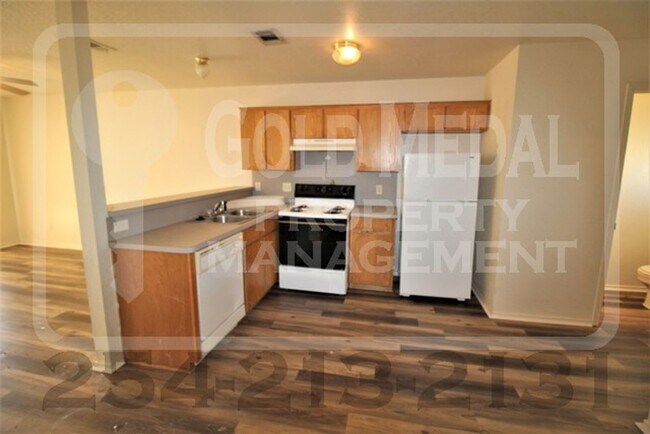Building Photo - 4509 Deek Dr