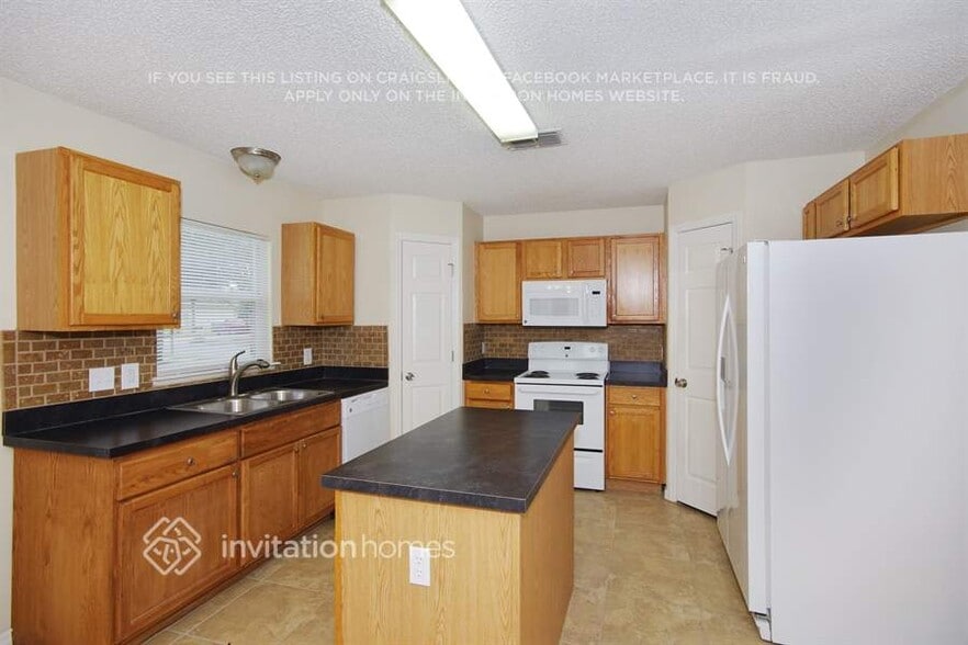 Building Photo - 2510 Anacostia Ave