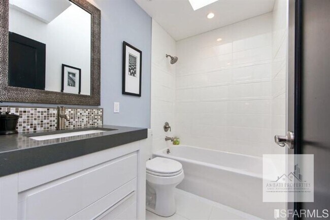 Building Photo - Bernal Heights Oasis: Stunning Renovated View Home with Modern Chic Open House Sunday 1/18 2-4