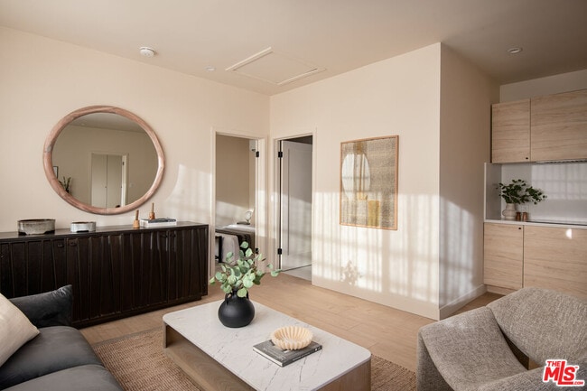 Building Photo - 4205 Blanchard St