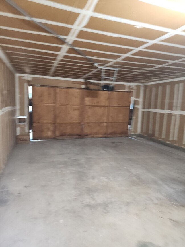 Building Photo - 8616-8618 La Riviera Dr