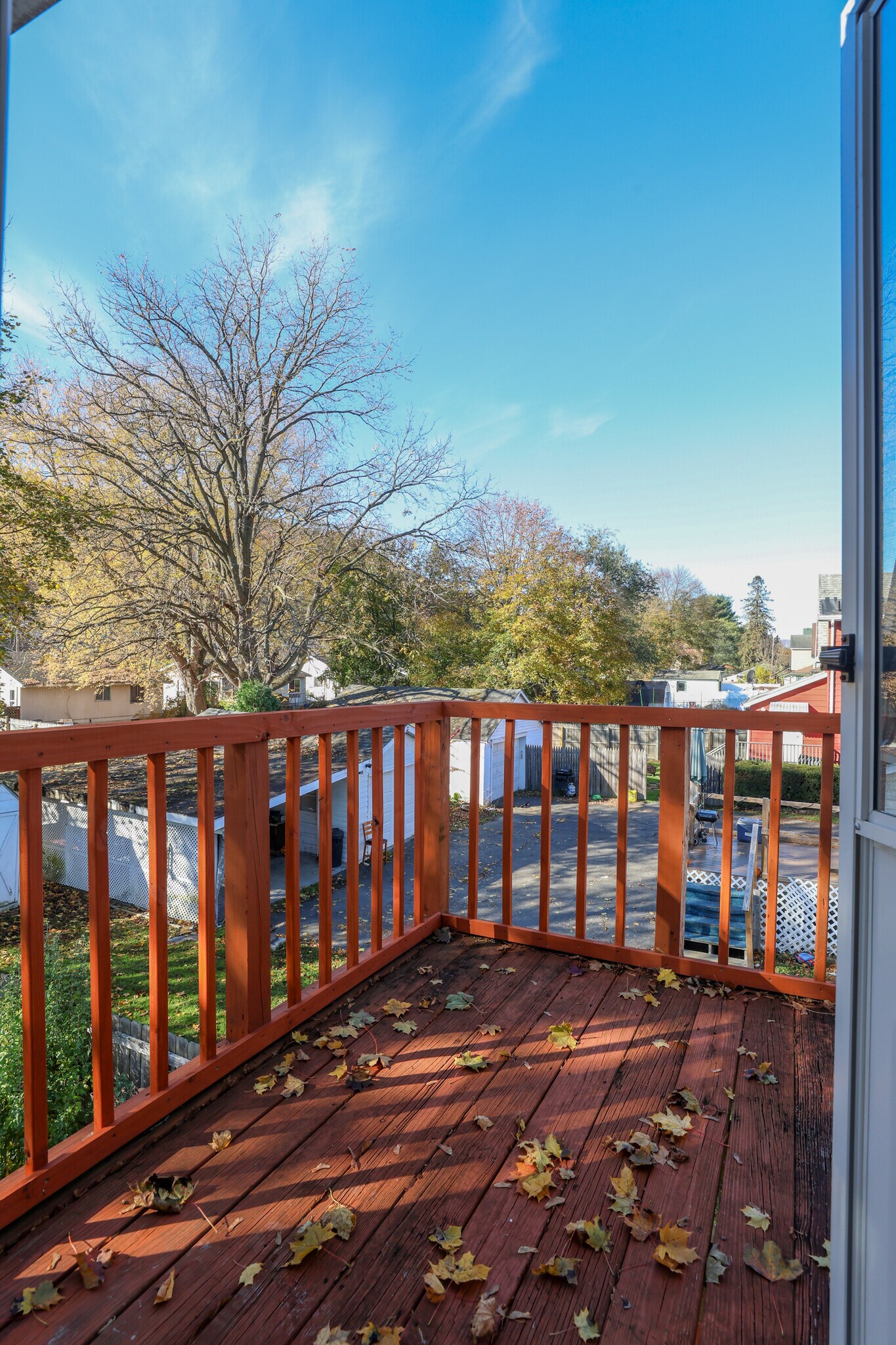 Deck - 216 W William St