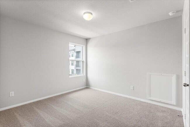 Building Photo - 2617 Totley Rd