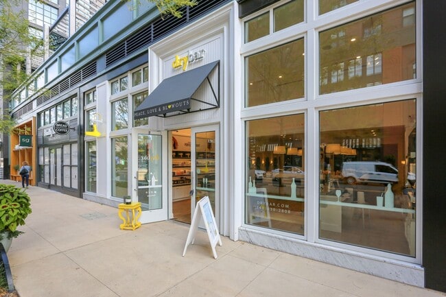 Building Photo - Luxury 2BD/2BA in The Gallery - Across from PIKE & ROSE + White Flint Metro