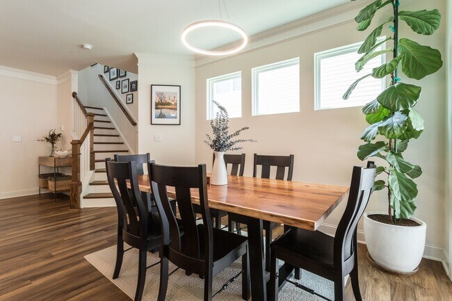 Building Photo - Spacious, Stylish & Move-In Ready! 3BR End Unit Townhome in Durham