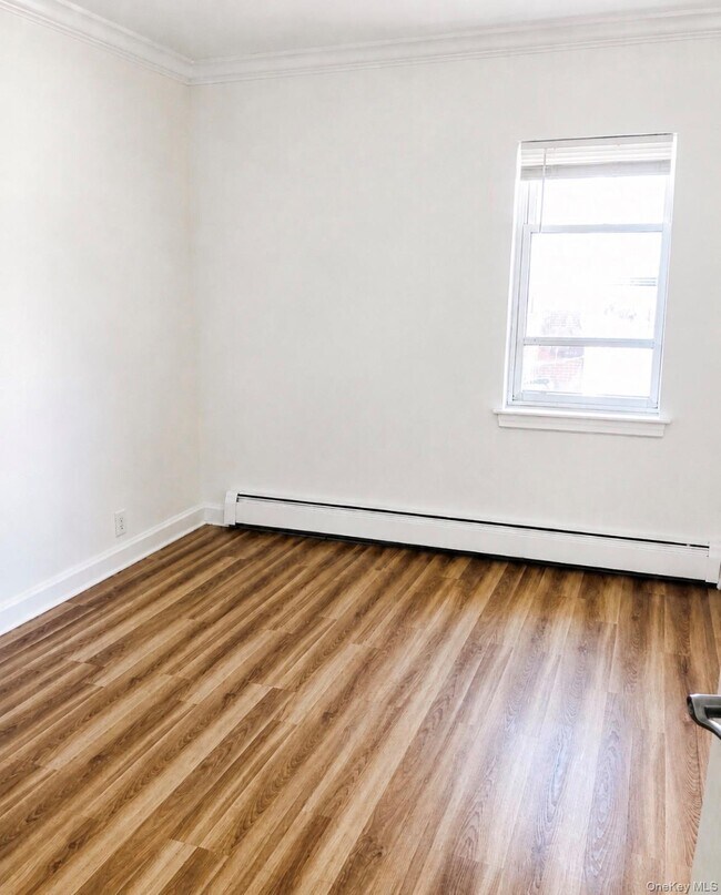 Building Photo - 274 W 236th St