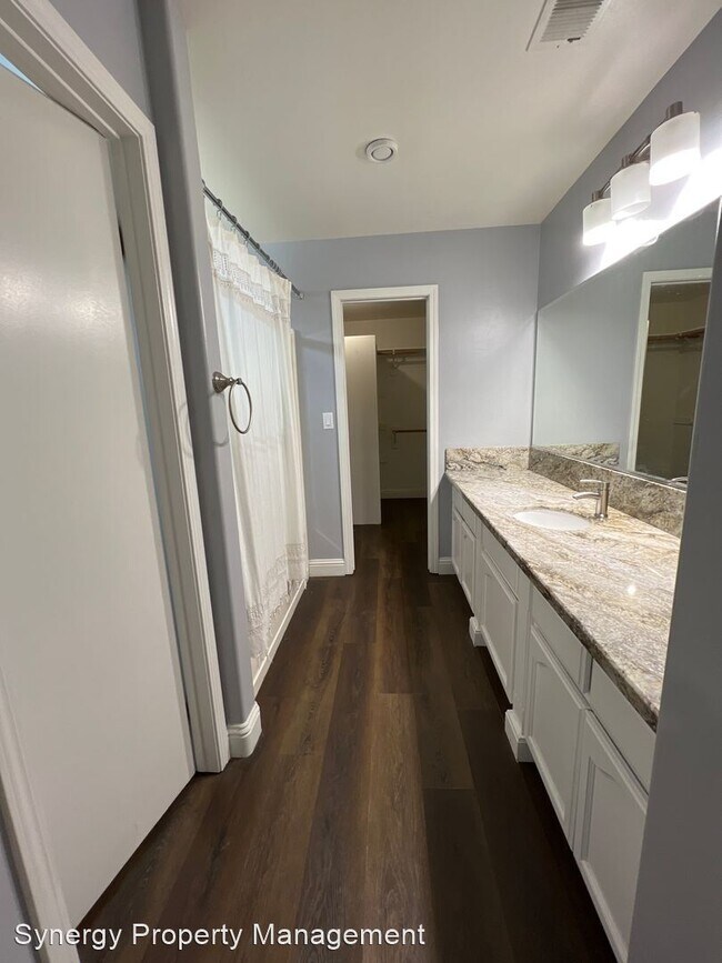 Building Photo - 3 br, 2 bath House - 6014 Sarona St