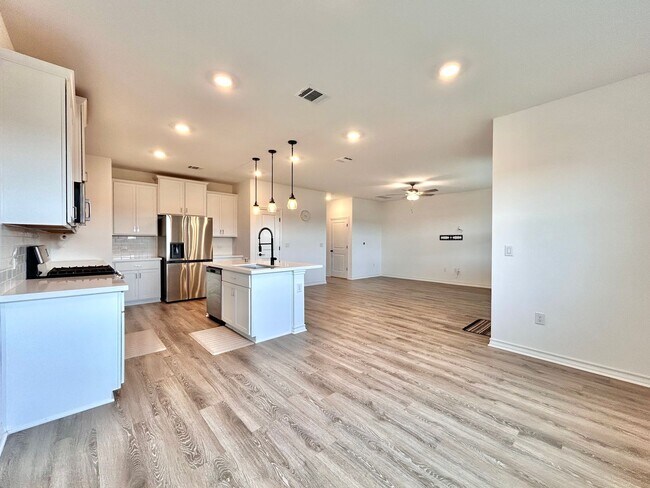Building Photo - Modern 3/BR 2.5/BA Home with Porch, Deck &...