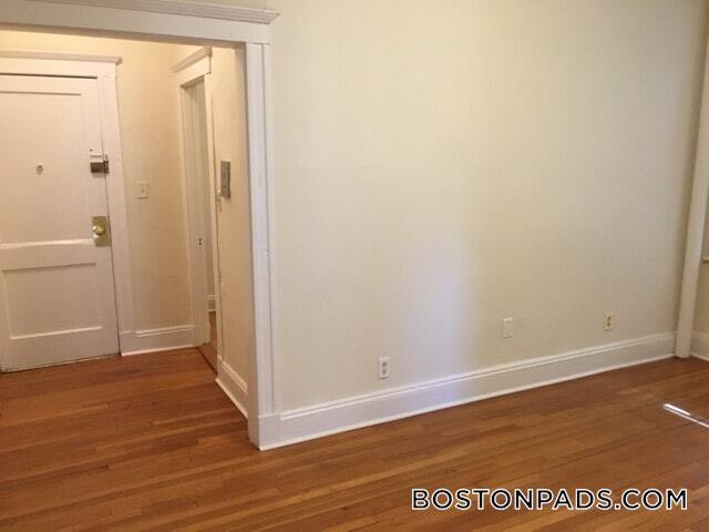 Building Photo - 1634 Commonwealth Ave