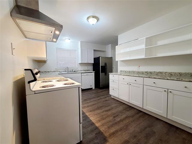 Building Photo - 3108 Mayhew Dr