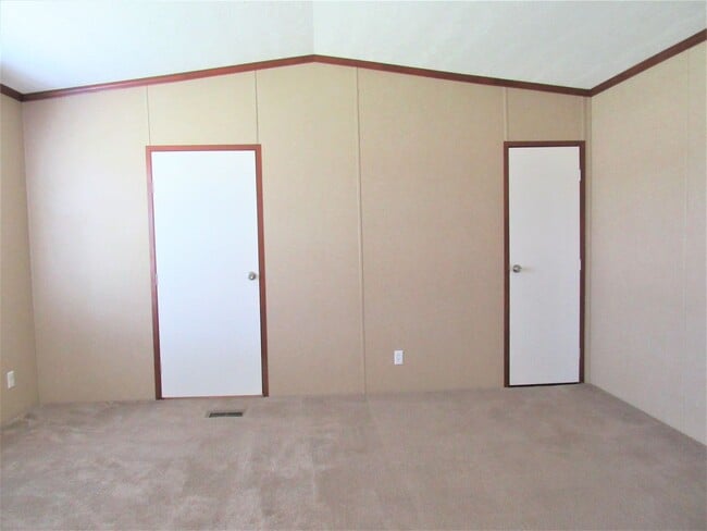 Building Photo - 3 BD 2 BA Country Living