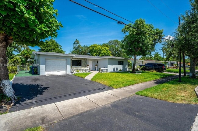 Primary Photo - 1420 NW 56th Ave