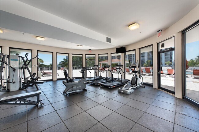Building Photo - 20515 E Country Club Dr