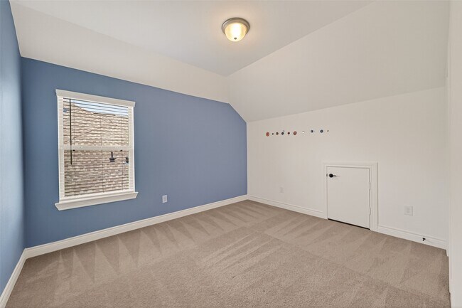 Building Photo - 7319 Woodlark Rdg Dr