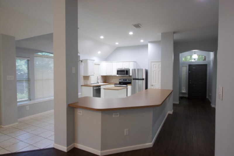 Building Photo - 3605 Villanova Dr