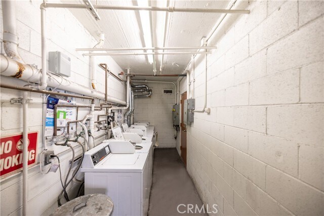 Building Photo - 321 S Occidental Blvd