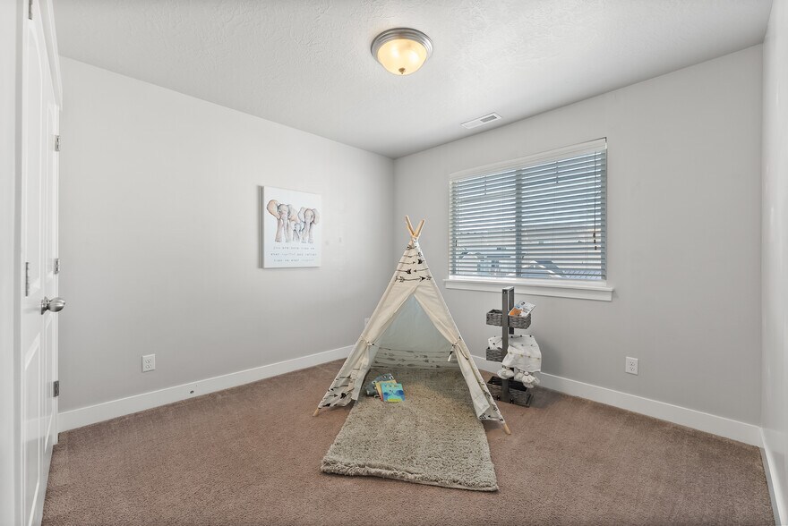 Building Photo - 14549 S Juniper Shade Dr