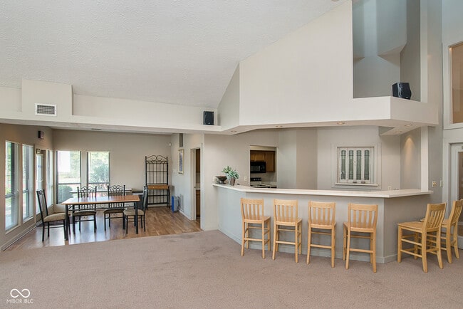 Building Photo - 4530 Village Ct