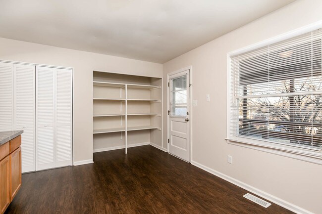 Building Photo - 145 Newcastle St