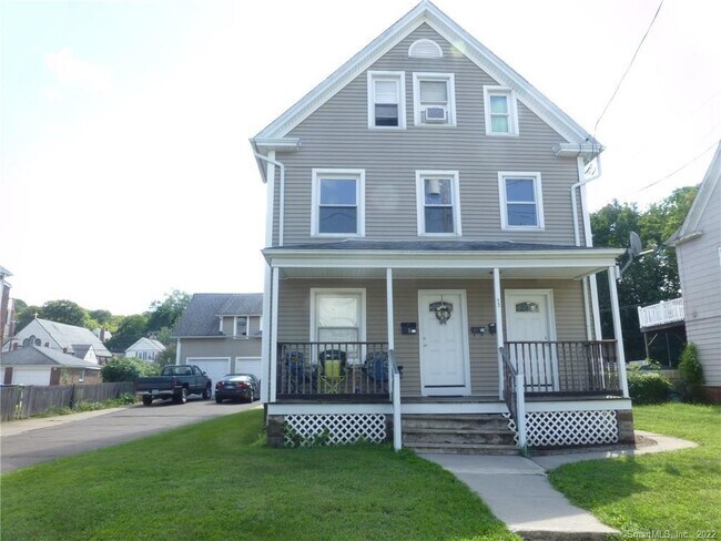 Primary Photo - 73 William St