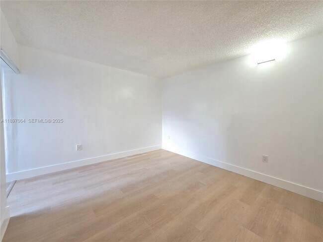 Building Photo - 7445 SW 153rd Pl