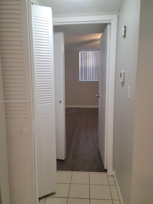 Building Photo - 1800 SW 81st Ave