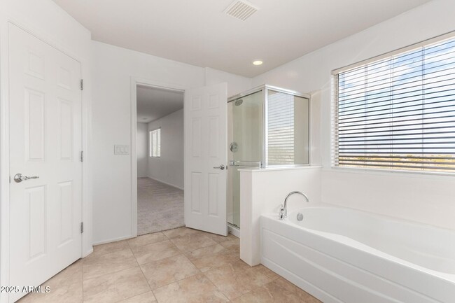 Building Photo - 26162 W Potter Dr