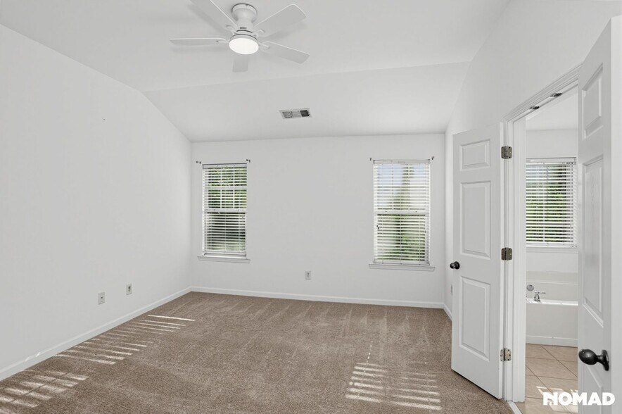 Building Photo - 1798 Oak Brook Ln NW