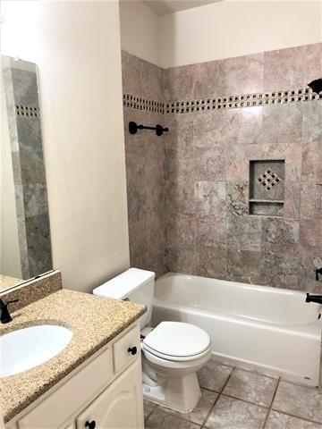 Building Photo - 2801 Cypress Leaf Ln
