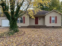 Building Photo - 3 Bedroom Home with Fenced in yard!