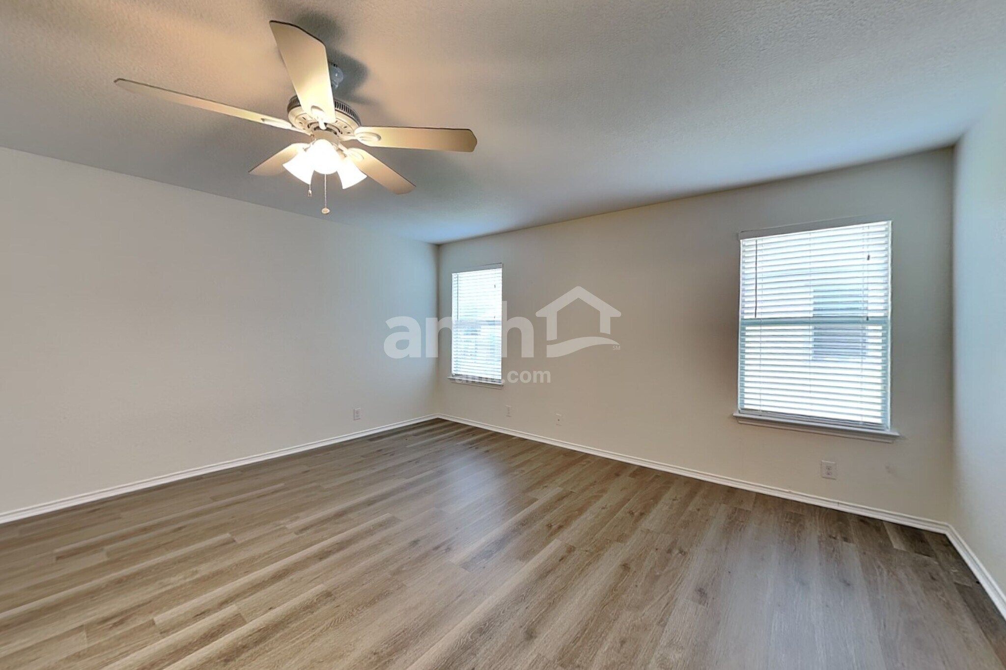 Building Photo - 455 Dolly Dr