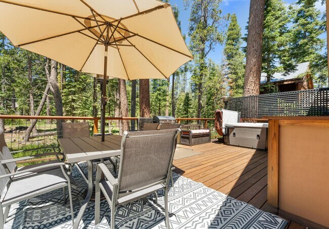 Building Photo - SKI LEASE: Hot Tub, Pet Friendly, Wood Stove