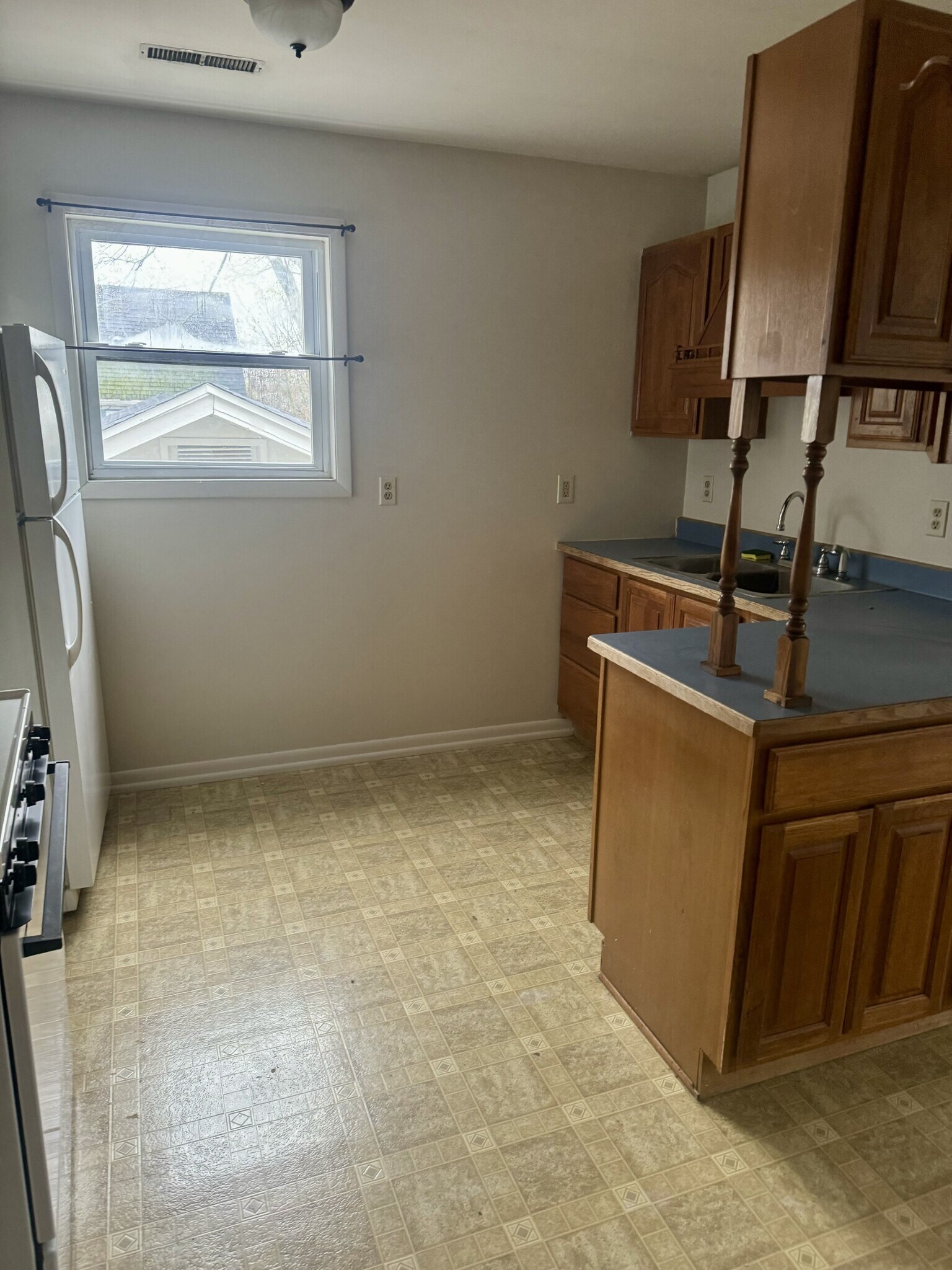 Building Photo - 1203 Indiana Ave